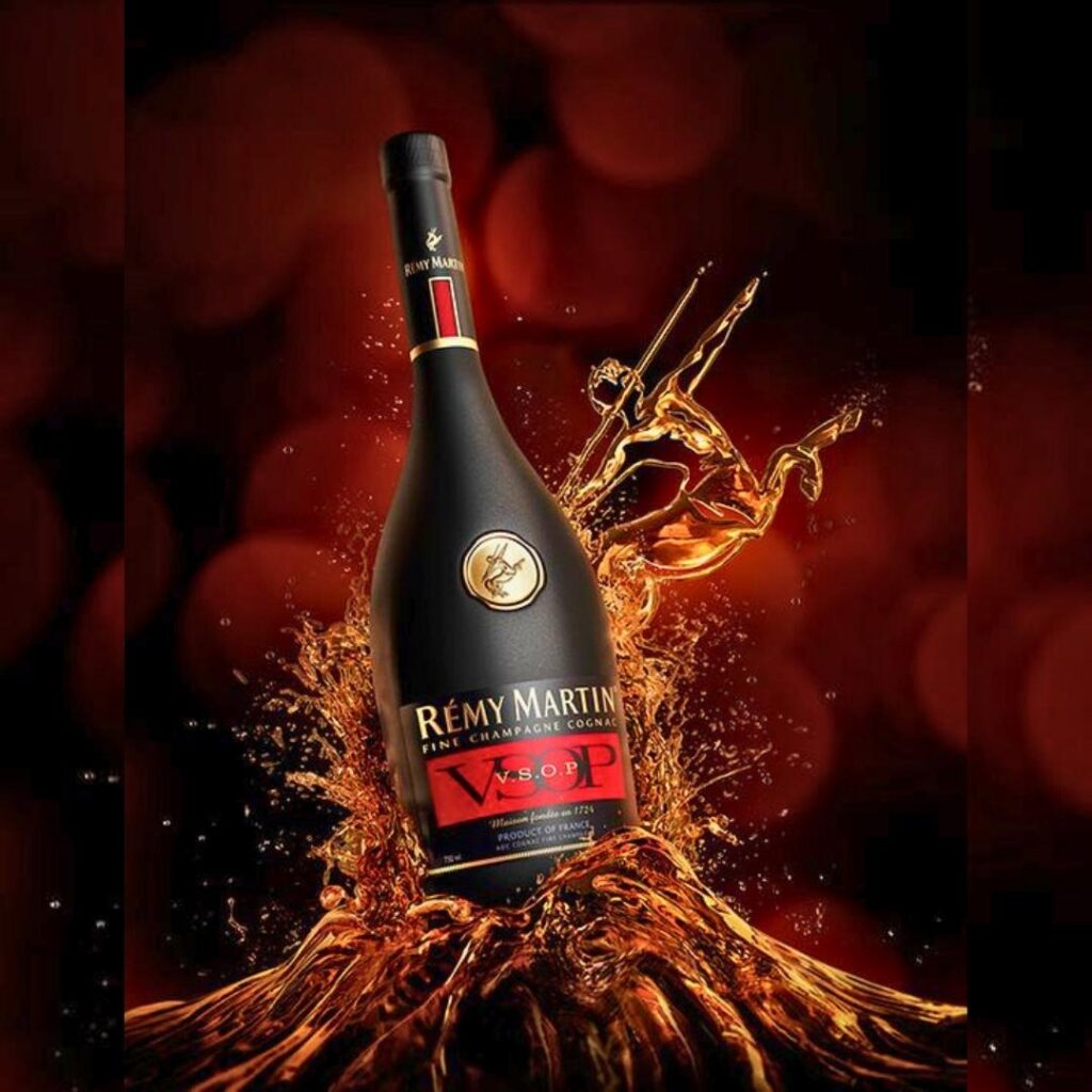 Rượu Remy Martin – Biểu Tượng Của Sự Sang Trọng Và Tinh Hoa Nghệ Thuật Chưng Cất